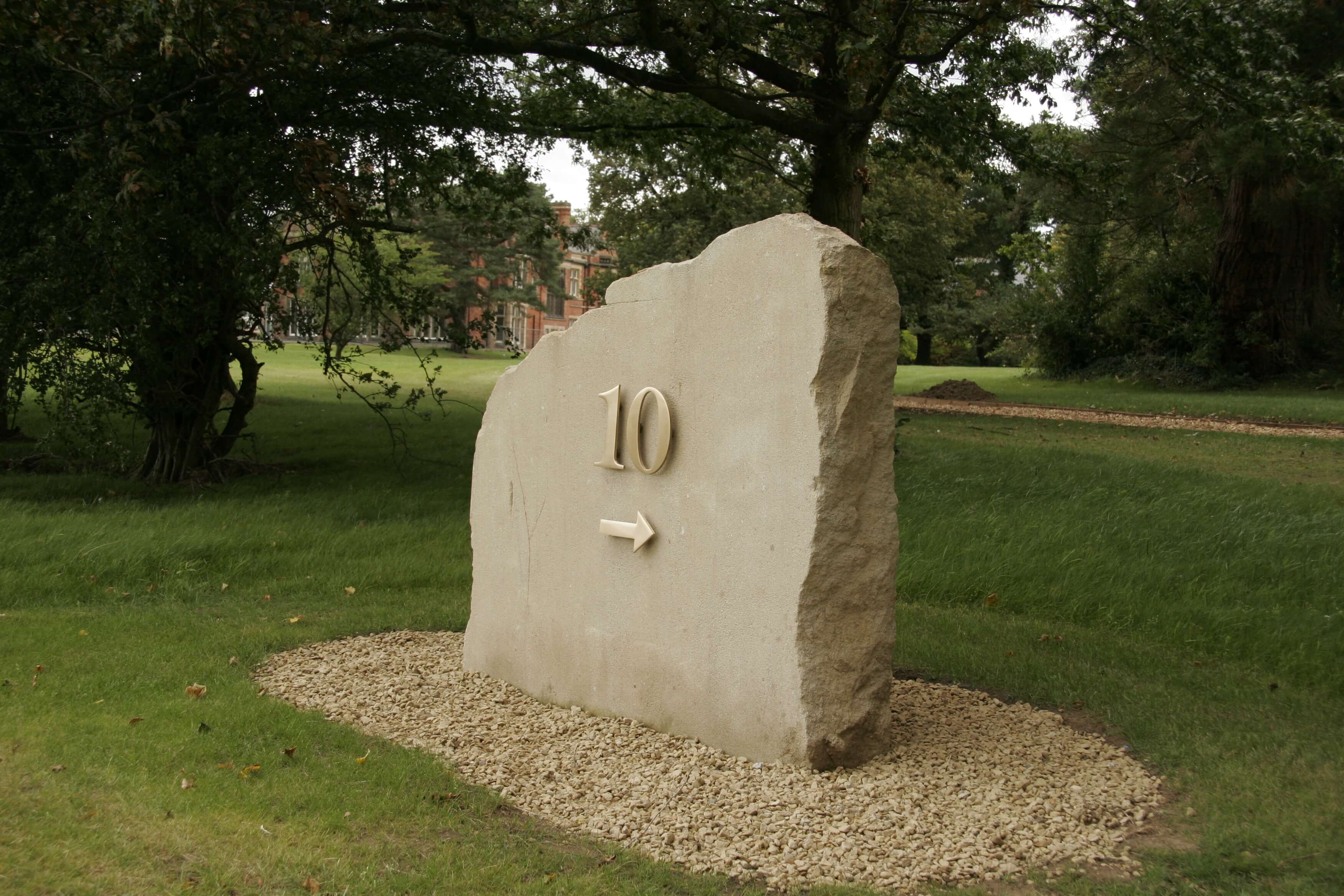Luxewood Twin Post Tee Sign